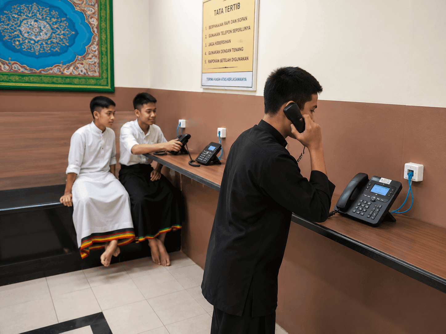 Layanan wartel pesantren Smart Wartel Santri